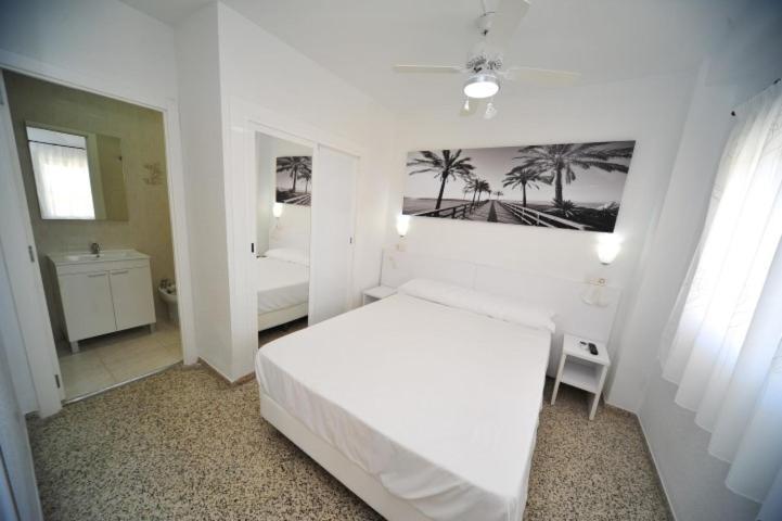 Apartamentos Estoril I - II Orangecosta Benicàssim Стая снимка